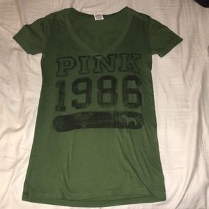 VS pink XS vneck